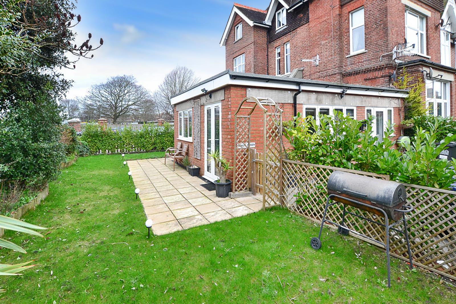 Property Details for 11 Meads Road Eastbourne East Sussex BN20 7DU